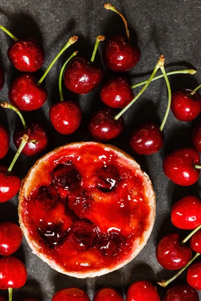 Tasty Cherrty tart — Stock Photo, Image