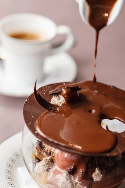 Savoureux dessert au chocolat — Photo