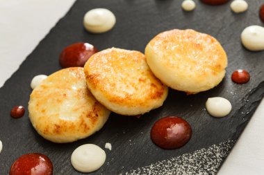 Lezzetli peynir krep