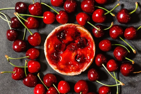 Cherry tasty tart — Stock Photo, Image