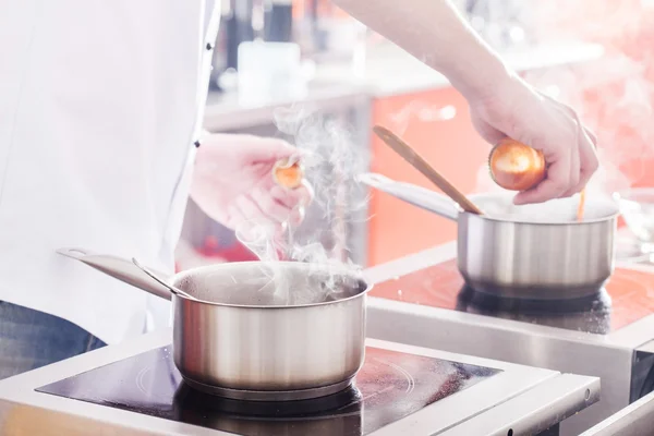 Male Chef at work — Stock Photo, Image