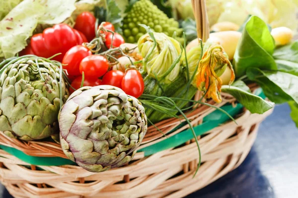 Fresh healthy vegetables — Stock Photo, Image