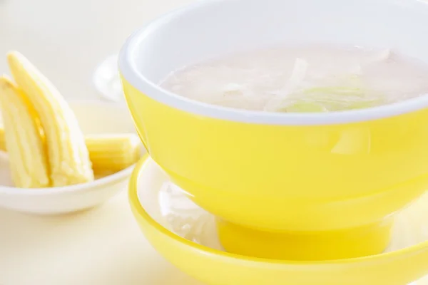 Maissuppe in Schüssel — Stockfoto