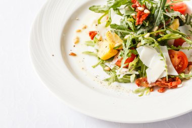 taze Roka Salatası
