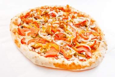 Mantar ile lezzetli pizza