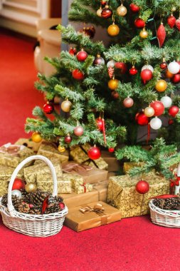 Hediyeli Noel ağacı