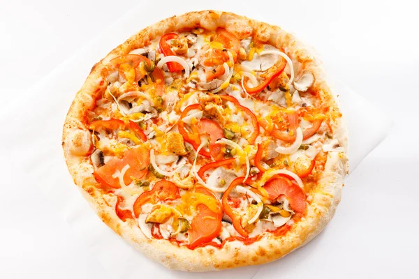 Gebakken smakelijke pizza — Stockfoto