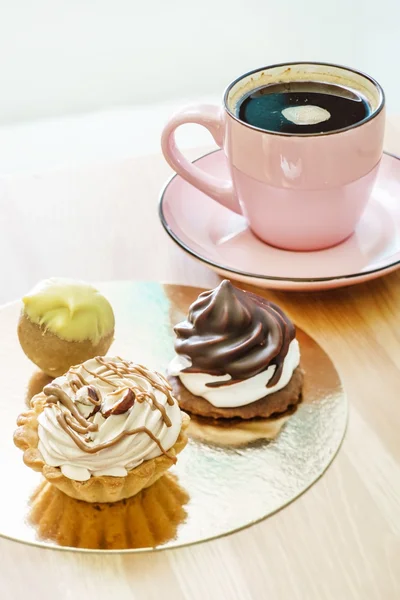 Tasse à café avec pâtisserie — Photo