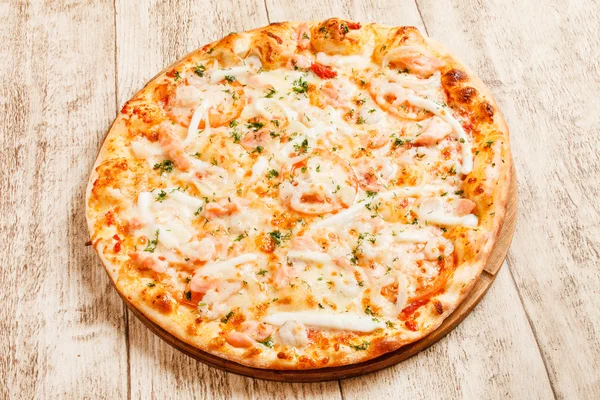 Pizza gustosa al forno — Foto Stock