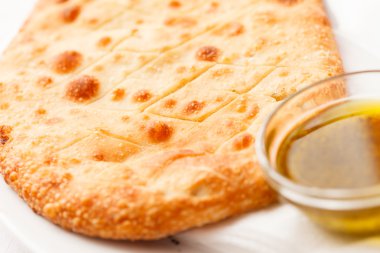 zeytinyağı ile ekmek