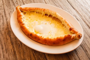 Ev yapımı Acaralı khachapuri