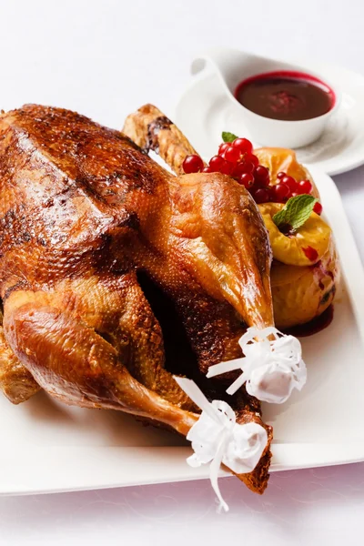 Roasted turkey with apples — Stock Photo, Image