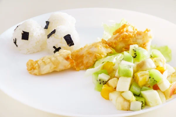 Boulettes de riz avec salade de fruits — Photo