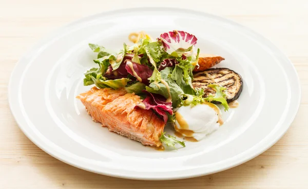 Somon ızgara sebzeli