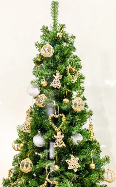 Decorated Christmas tree — Stock Photo, Image