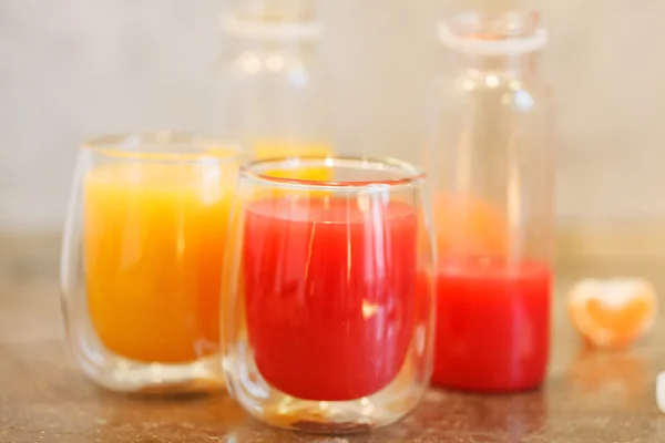 Fresh juice on table — Stock Photo, Image