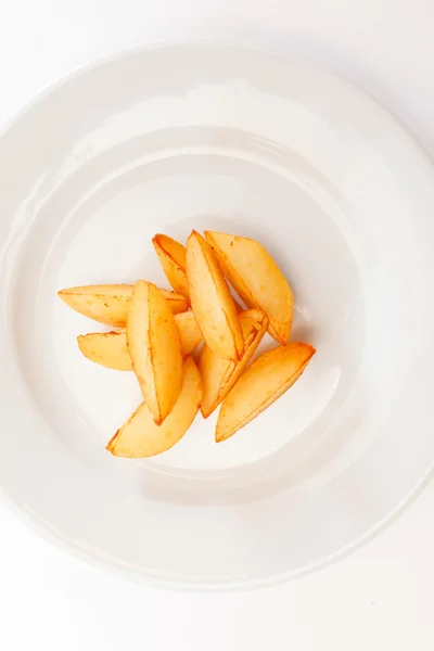 접시에 구운된 감자 — 스톡 사진