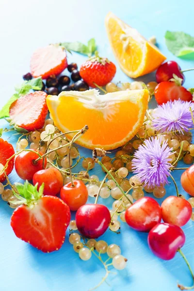 Čerstvé různé ovoce — Stock fotografie