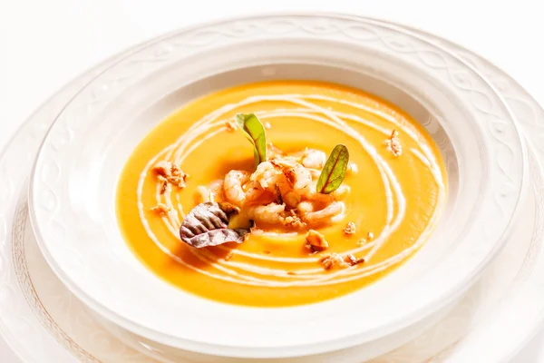 Sopa de calabaza con camarones — Foto de Stock