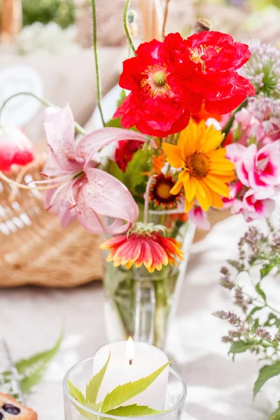 Tea party on field — Stock Photo, Image