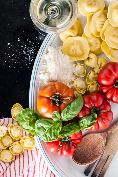 Bordo de comida italiana — Fotografia de Stock