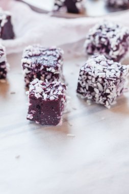 Ev yapımı jelatin tatlı