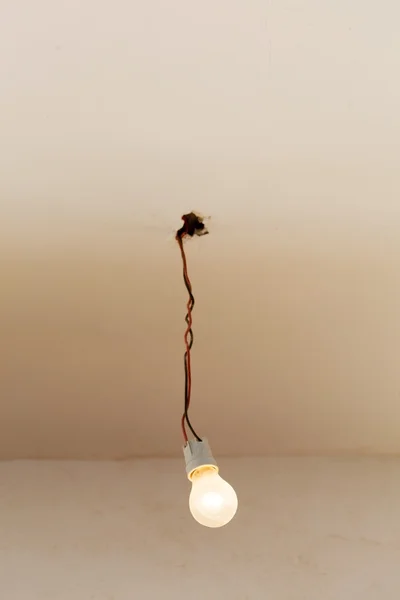 Duvarda asılı lamba — Stok fotoğraf