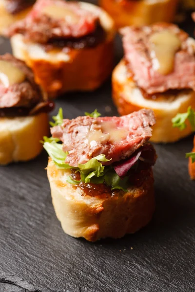 Sığır etli kanepeler