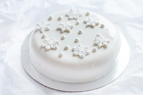 White Christmas cake — Stock Photo, Image