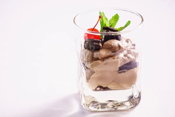 Chocolate mousse with cherry and mint — Stock Photo, Image