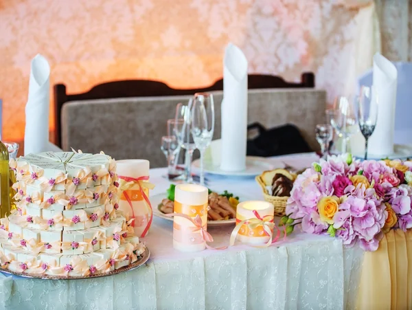 Wedding table arrangement — Stock Photo, Image