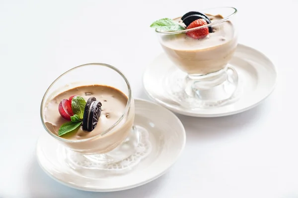 Chocolate dessert in glasses — Stock Photo, Image