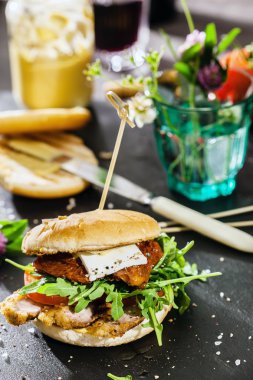 Tablo lezzetli burger