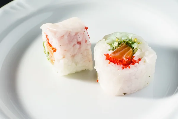 Sabrosos rollos de sushi — Foto de Stock