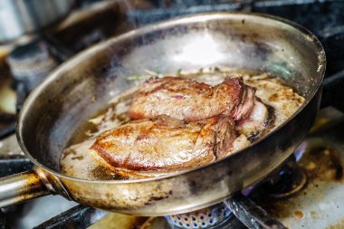 lezzetli kızarmış ördek Pan