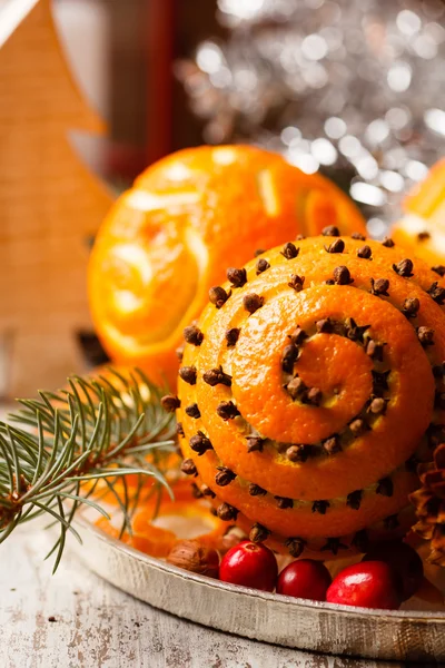 Laranjas de Natal com especiarias — Fotografia de Stock