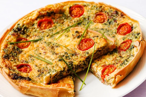 Französische Quiche mit Käse — Stockfoto