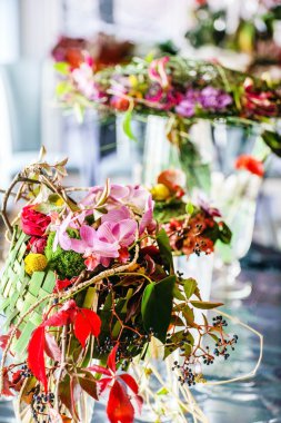 Güzel çiçek düzenlemeleri