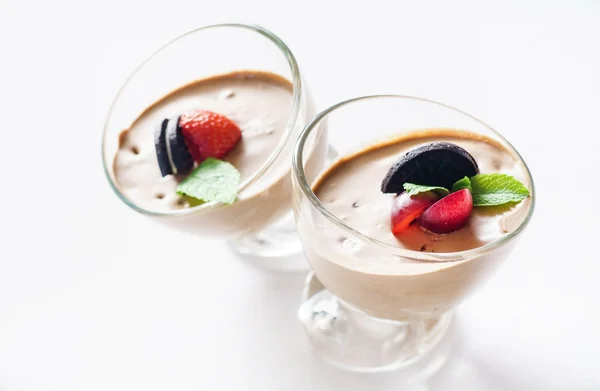 Chocolate dessert in glasses — Stock Photo, Image