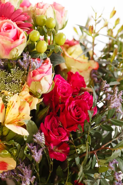 Ramo de flores de rosas — Foto de Stock