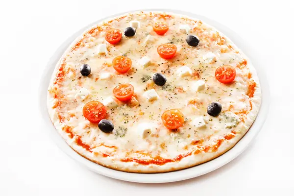 イタリアのマルゲリータ ・ ピザ — ストック写真