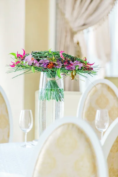 Schöner Blumenschmuck — Stockfoto