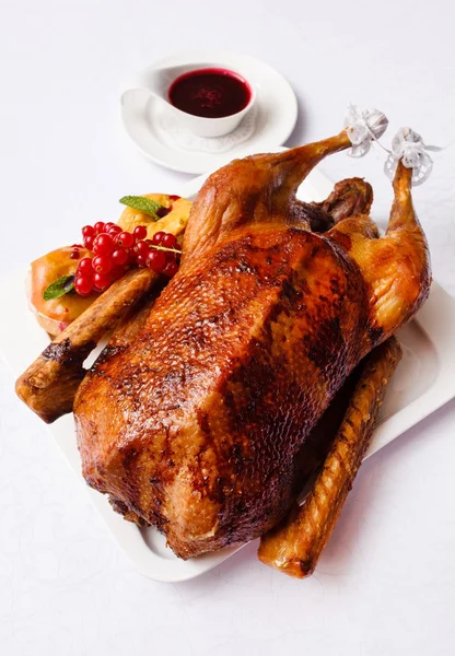 Roasted turkey with apples — Stock Photo, Image