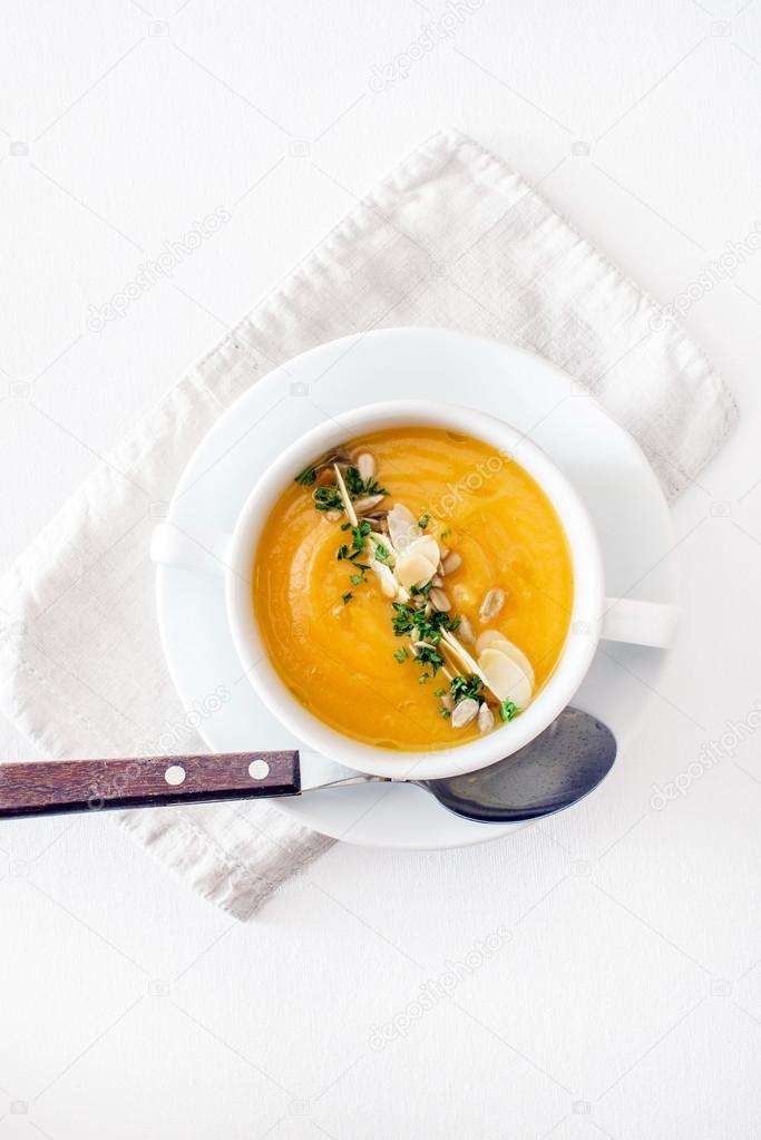 pumpkin cream soup with almond