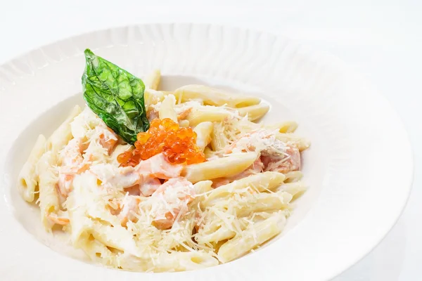 Pasta Carbonara mit Kaviar — Stockfoto