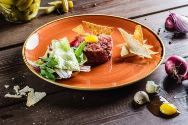 Tartar ekmek tost ile