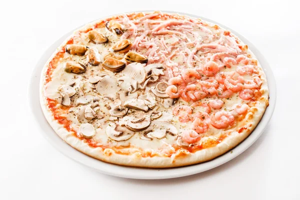 Pittige pizza met groenten — Stockfoto