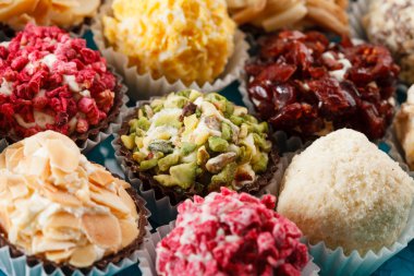 tatlı çikolata şekerlemeleri