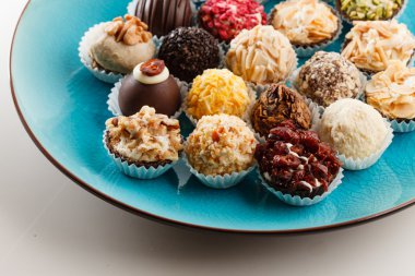 tatlı çikolata şekerlemeleri