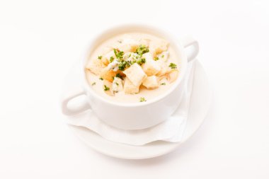 Ekmek arası mantar kremalı çorba.